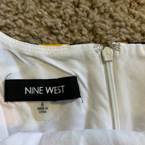 Super Cute Nine West Dress with Pockets! - Picture 10 of 11